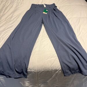 Halara wide leg work pants. Size Medium regular. NWT